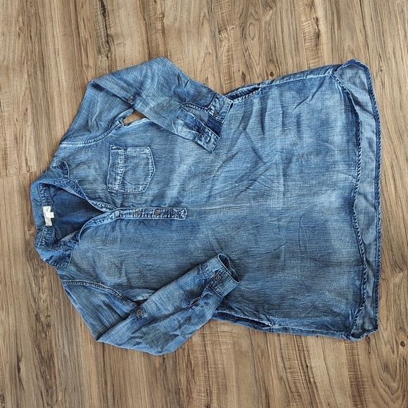 cloth & stone Dresses & Skirts - EUC Denim Chambray dress WITH POCKETS